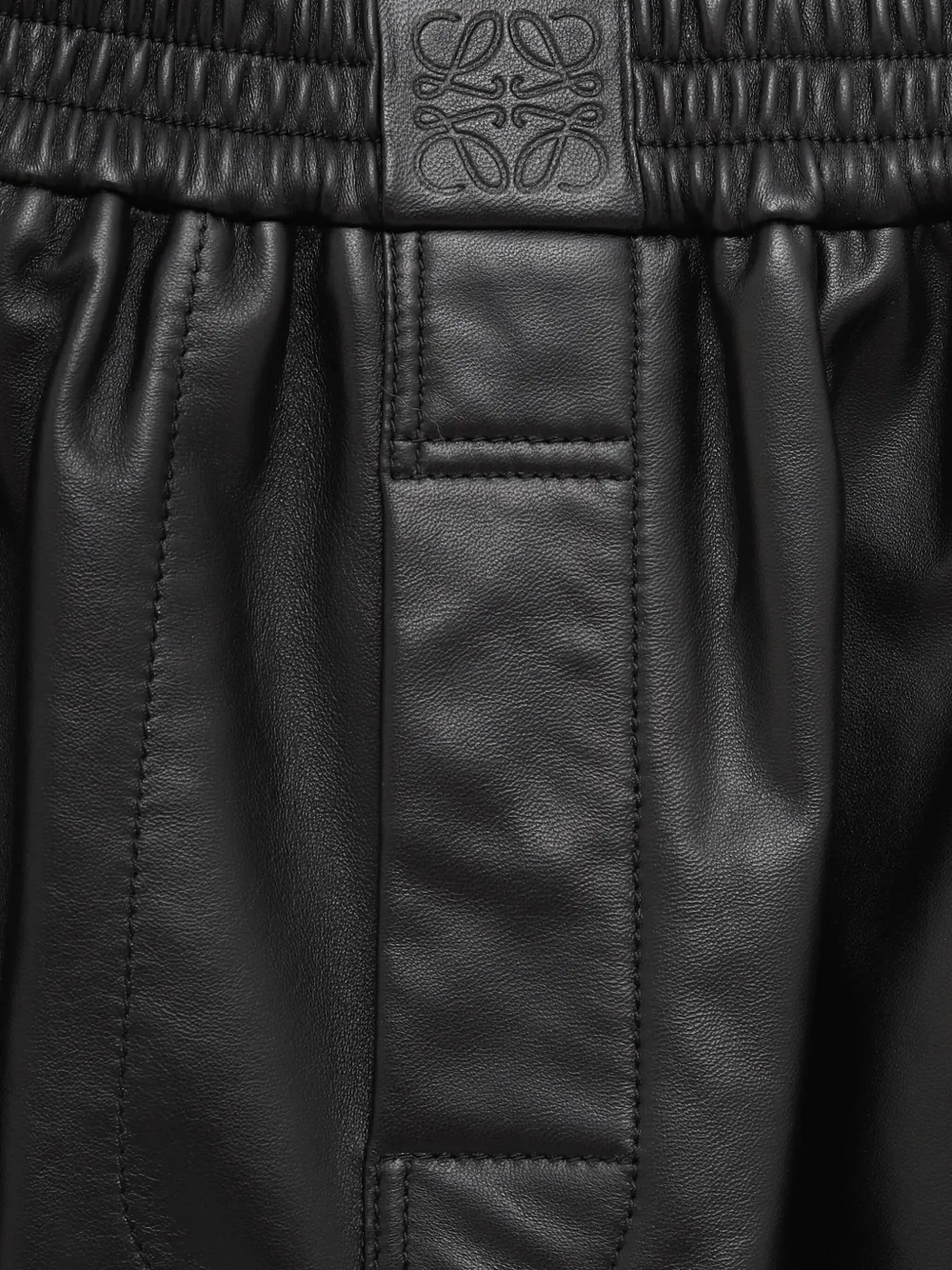 LOEWE Leren shorts Zwart