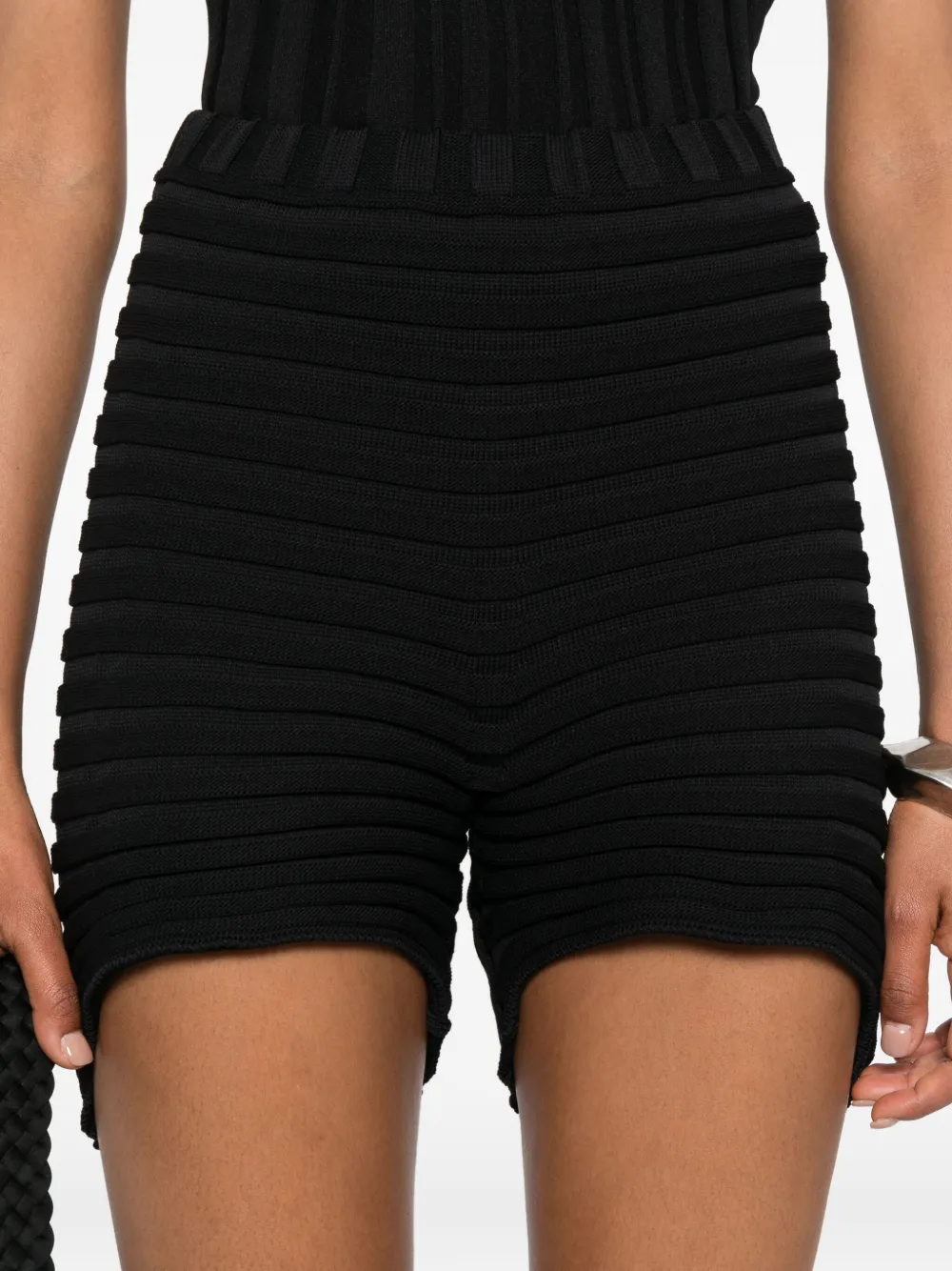 Issey Miyake ribbed-knit shorts Zwart