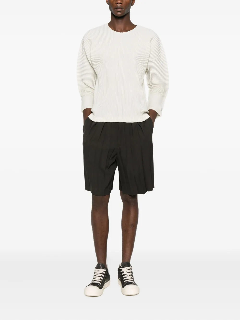 Homme Plissé Issey Miyake Monthly Colors: September pleated T-shirt | T-Shirts | Image 2