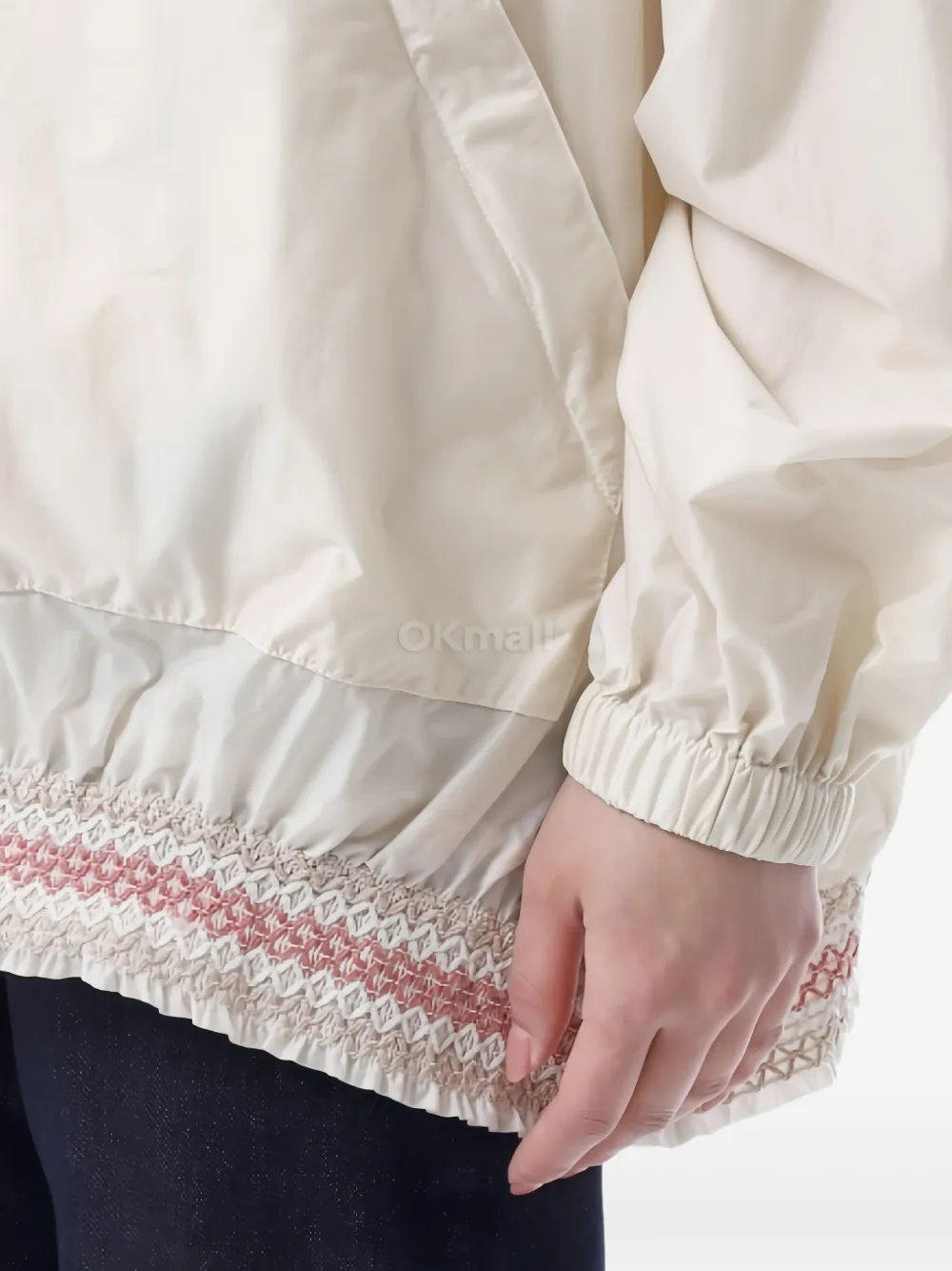 Moncler Grenoble Regenjas met verfraaide afwerking Beige