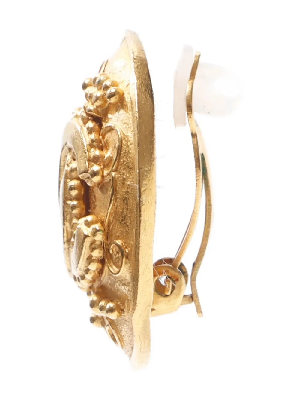 CHANEL Pre-Owned 1996 CC-engraved clip-on earrings | Image 2