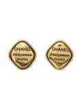 CHANEL Pre-Owned 1990-2000s Rue Cambom-engraved clip-on earrings - Gold