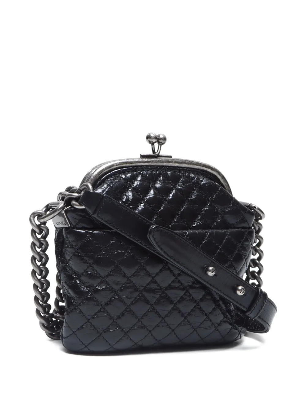 Pre-owned Chanel 2015-2016 Diamond-quilted Shoulder Bag In Black