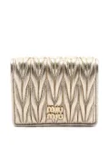 Miu Miu Pre-Owned 2020s matelasse wallet - Gold