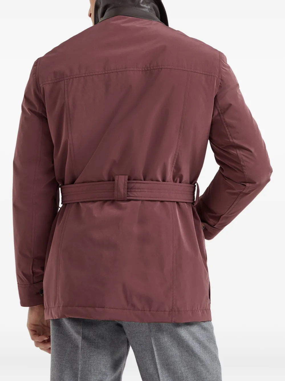 Brunello Cucinelli Jack met ceintuur Rood