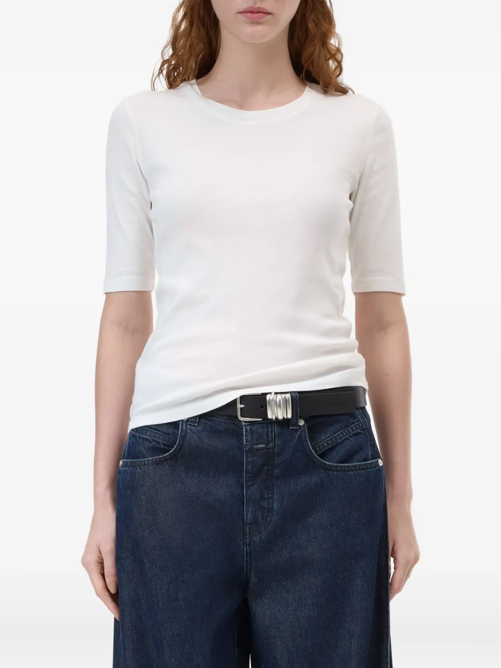 Closed crew-neck short-sleeved T-shirt Wit