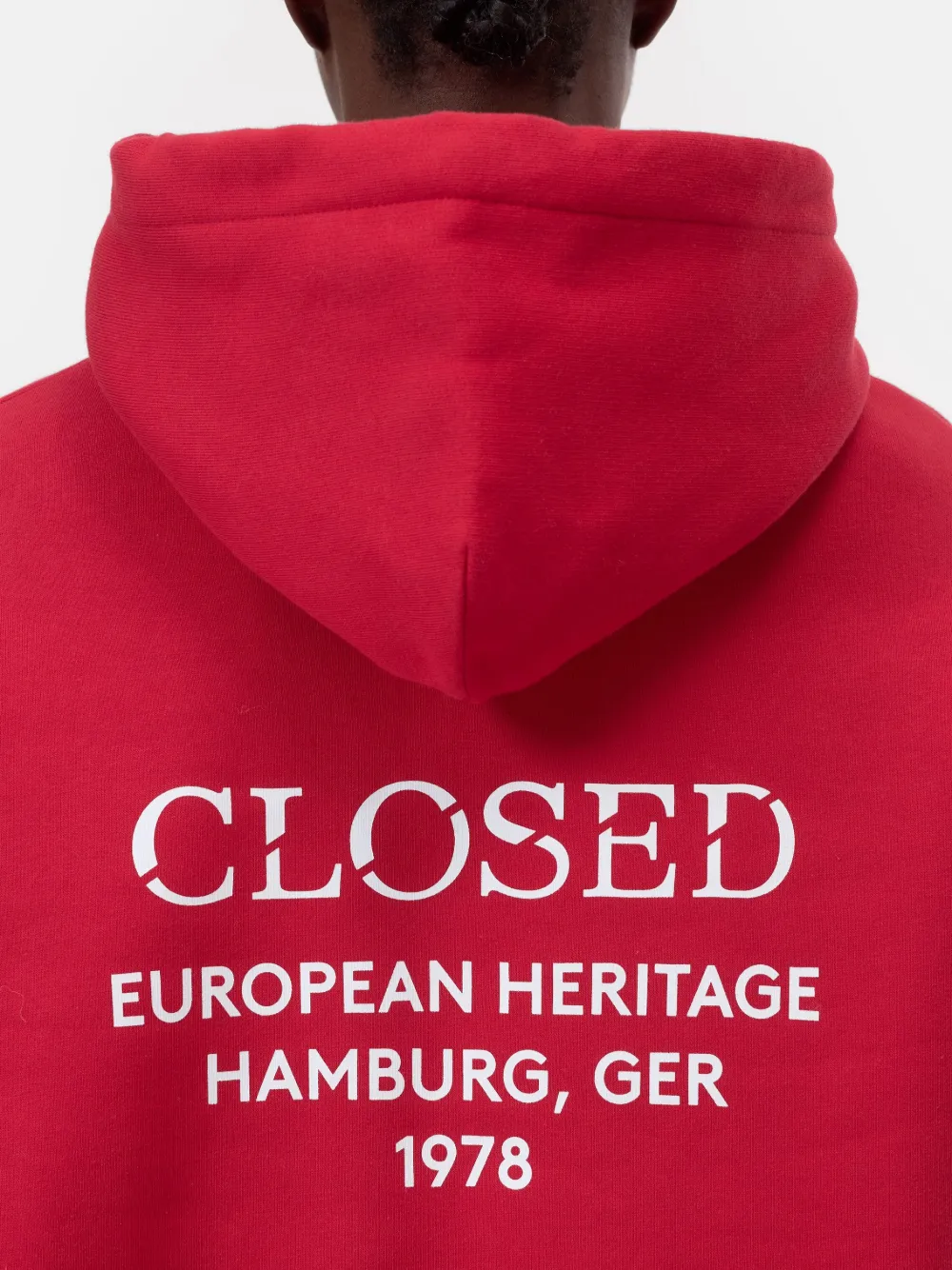 Closed Drawstring Hooded Top In Red