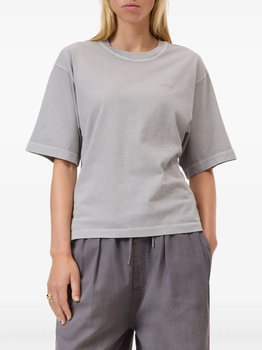 Closed T-shirt met afwerking van biologisch katoen Grijs