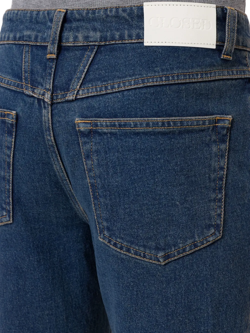 Closed Logo-patch Jeans In Blue