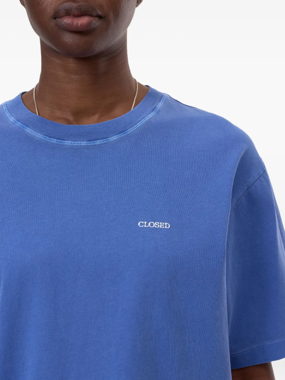 Closed T-shirt met ronde hals en logodetail Blauw