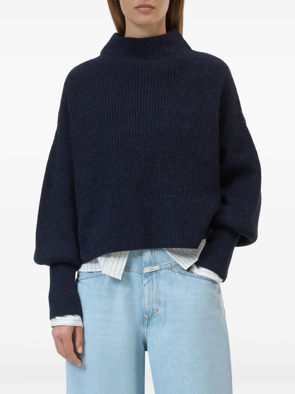 Closed cuffed-sleeves sweater Blauw