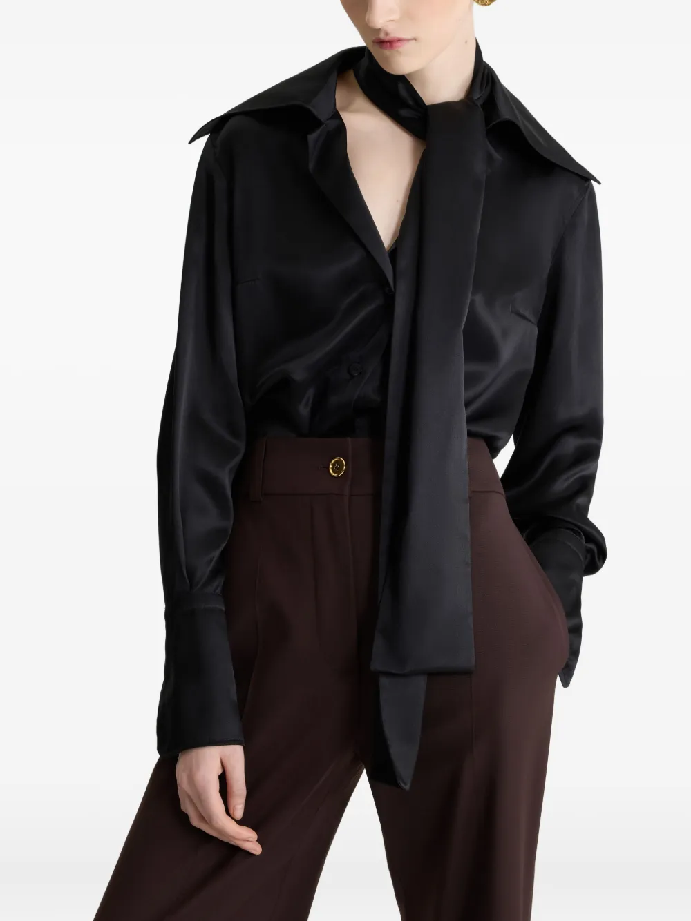 Patou Zijden blouse met brede kraag Zwart