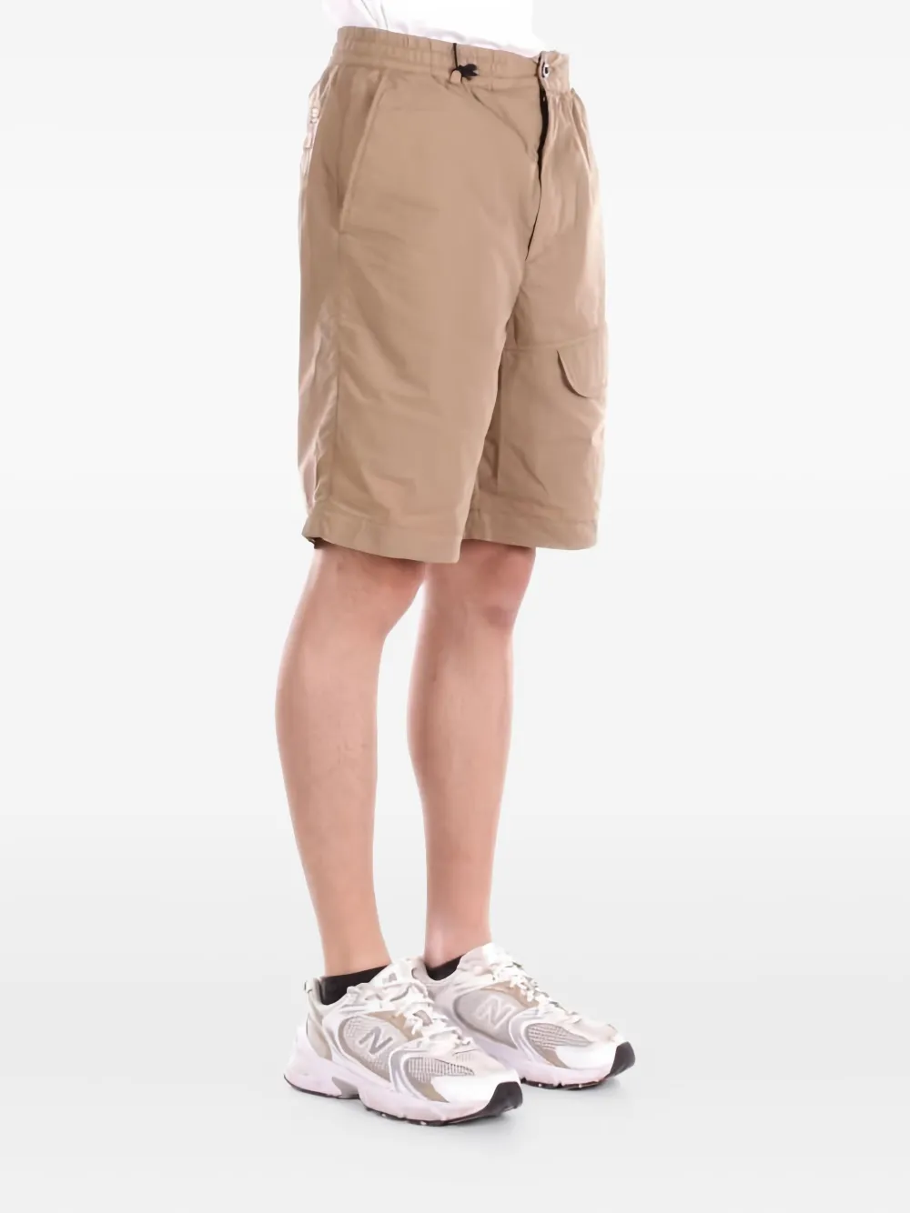 C.P. Company Shorts met elastische taille en zakdetail Beige