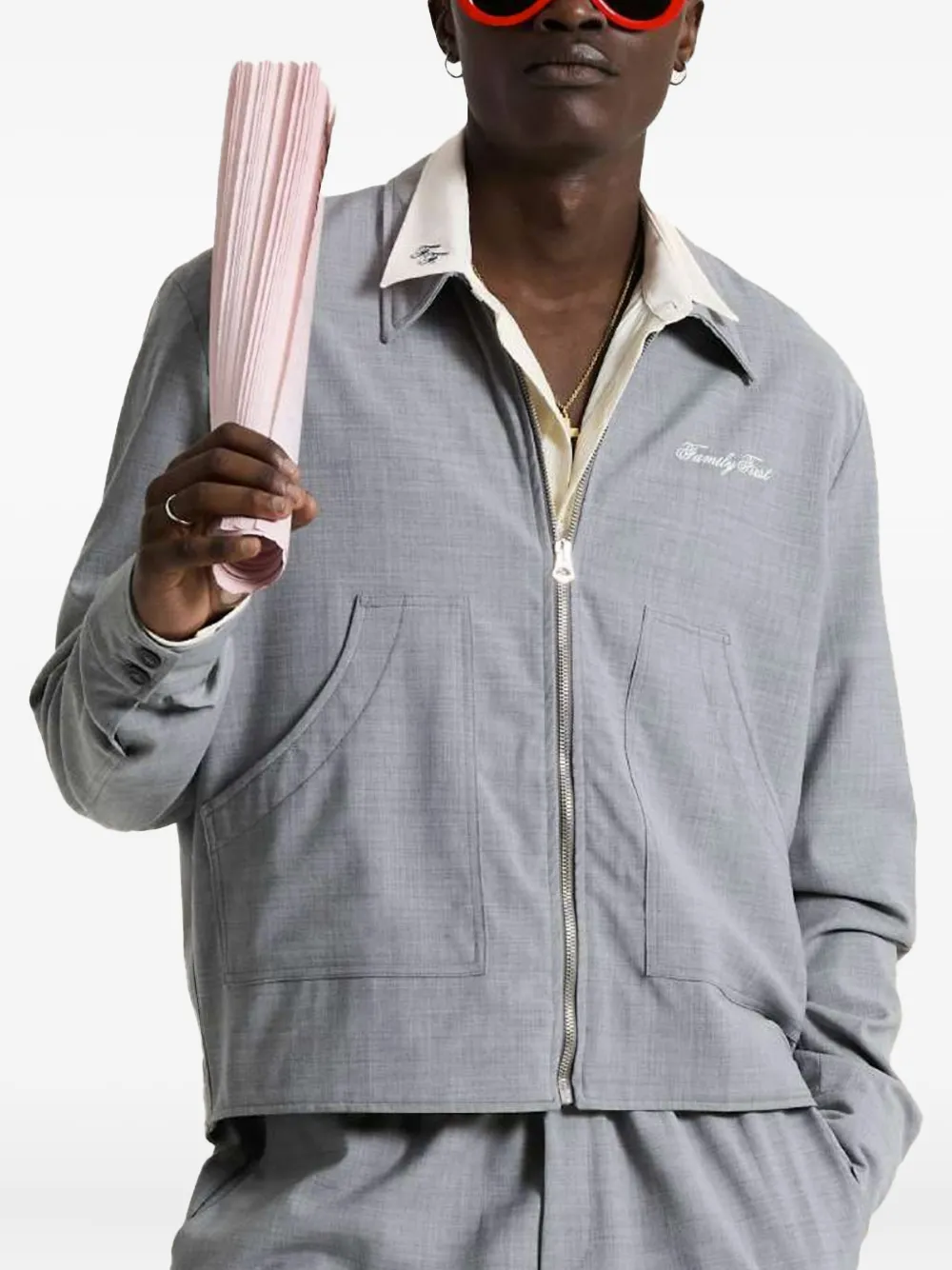 Family First embroidered zip-up jacket Grijs
