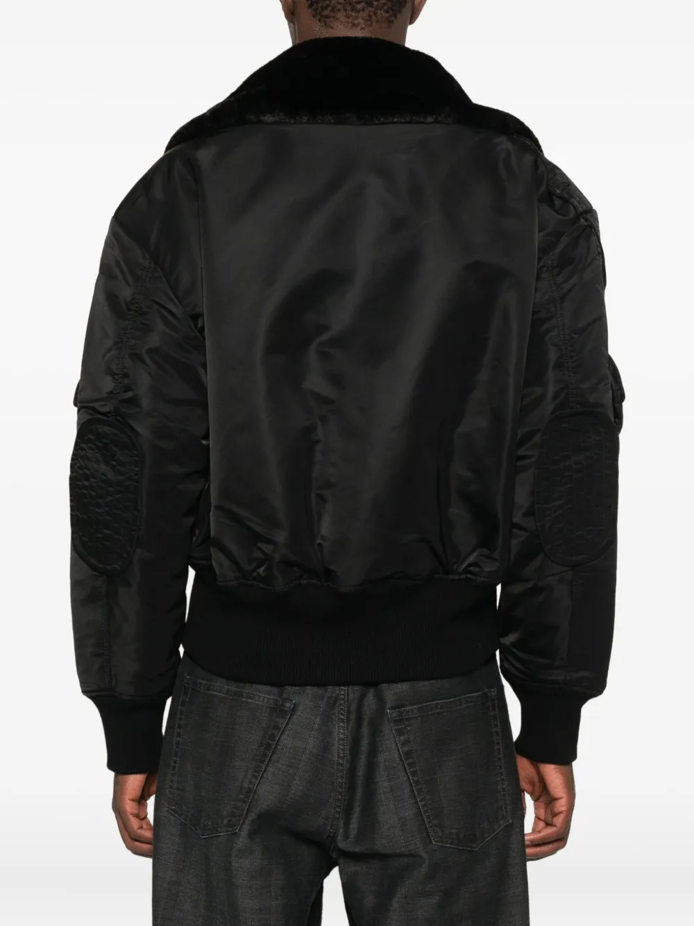 Feng Chen Wang Jack met meerdere zakken en bontkraag Zwart