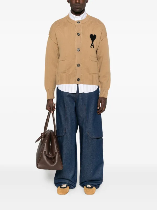 AMI Paris ハートロゴ カーディガン | ニュートラル | FARFETCH JP