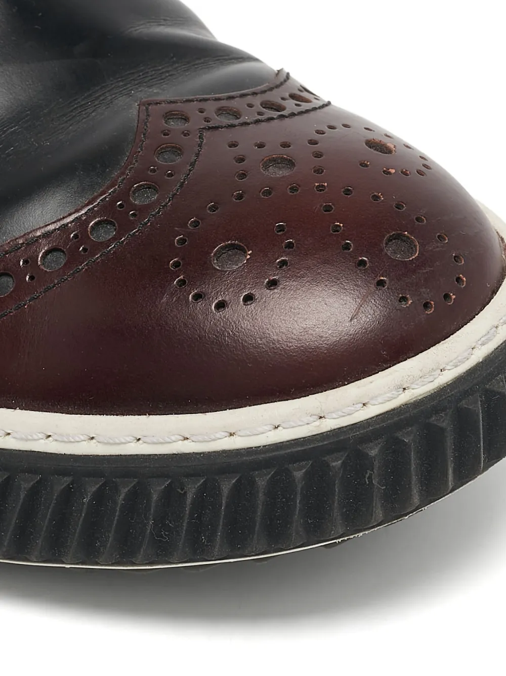 Pre-owned Prada Brogue-detail Sneakers In Red