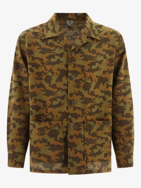 SOUTH2 WEST8 camisa con estampado militar