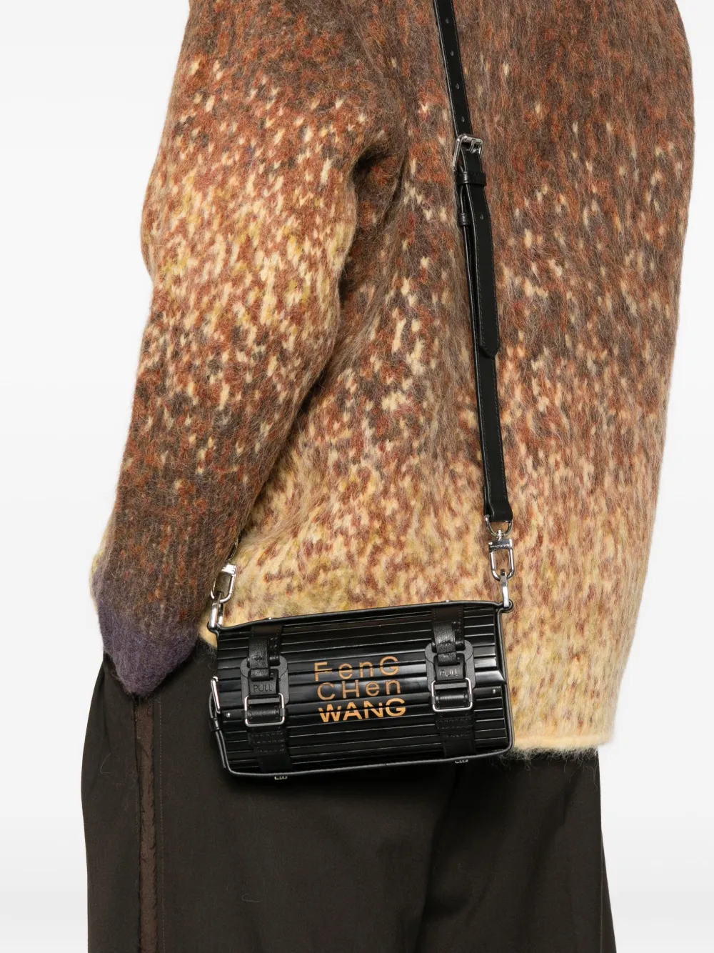 Feng Chen Wang cylindrical bamboo shoulder bag - Zwart