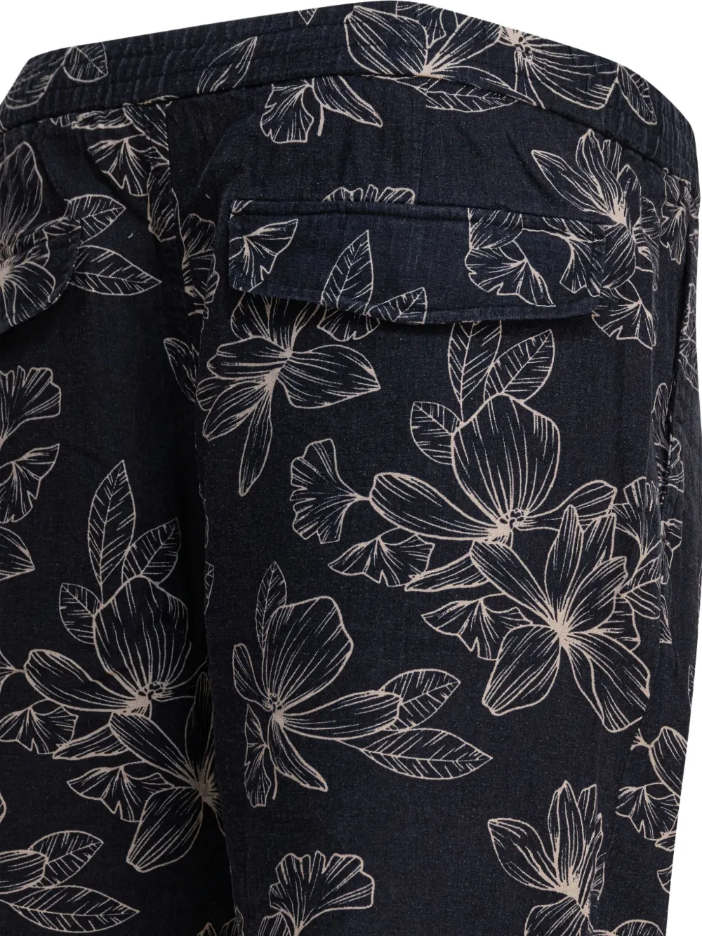 Vince floral-print shorts Zwart