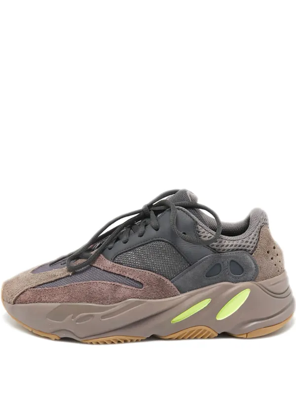 Adidas Yeezy Boost 700 V2 