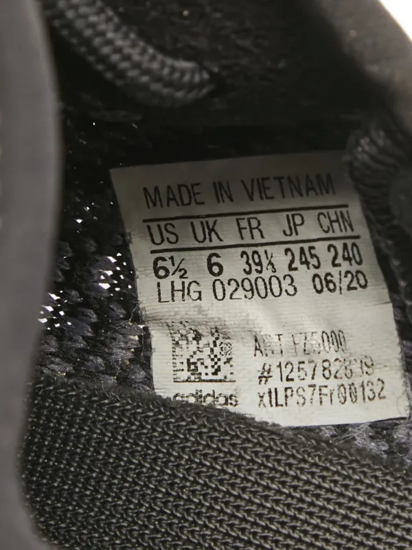 adidas x Yeezy Boost 350 V2 Knitted-Upper Men Sneakers - Black