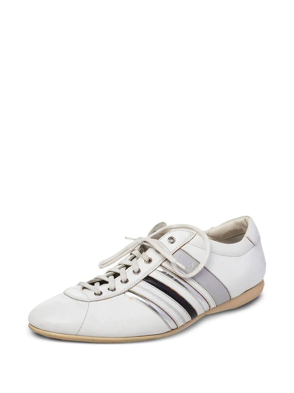 Prada Pre-Owned tenis con agujetas | Image 2