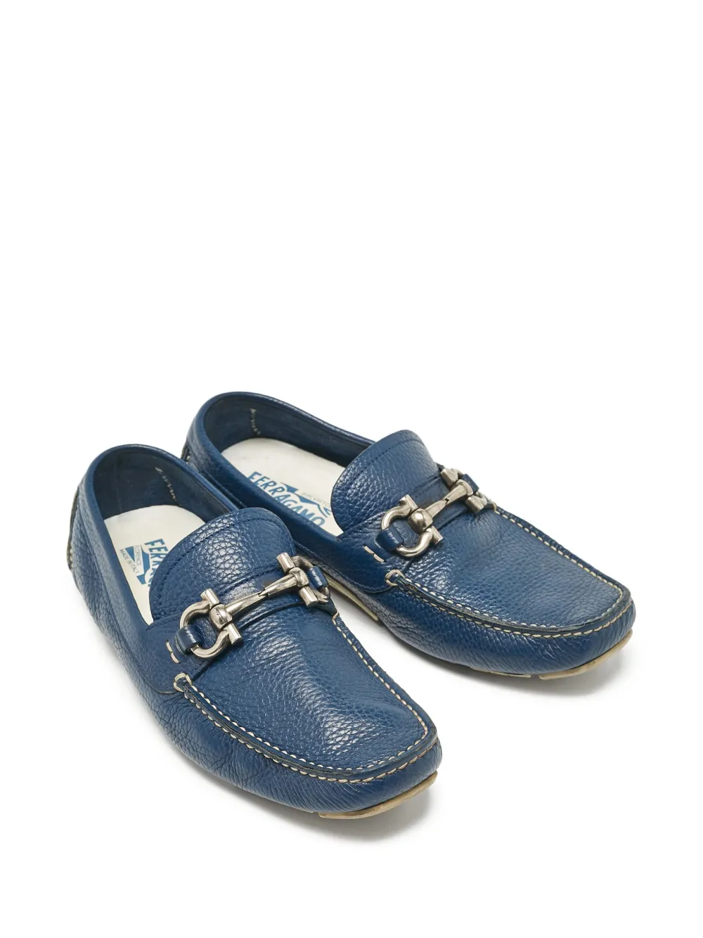 Ferragamo Pre-Owned Gancini-plaque loafers | Image 2