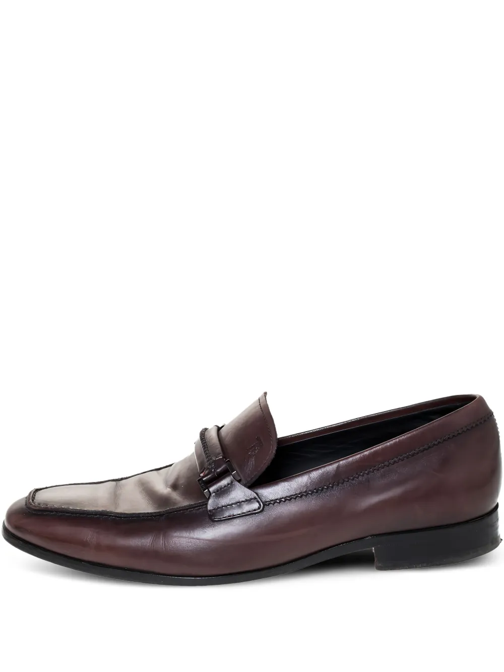 pre-owned Gommino embellished leather loafers