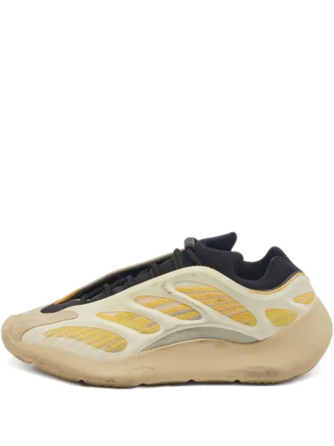 adidas Yeezy pre-owned 700 V3 sneakers