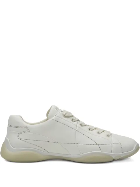 Prada Sneakers mit Schnürung