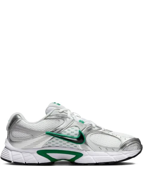 Nike V5 RNR "White/Malachite" sneakers