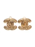 CHANEL Pre-Owned 1980-1990s CC Mark Matelassé clip-on earrings - Gold