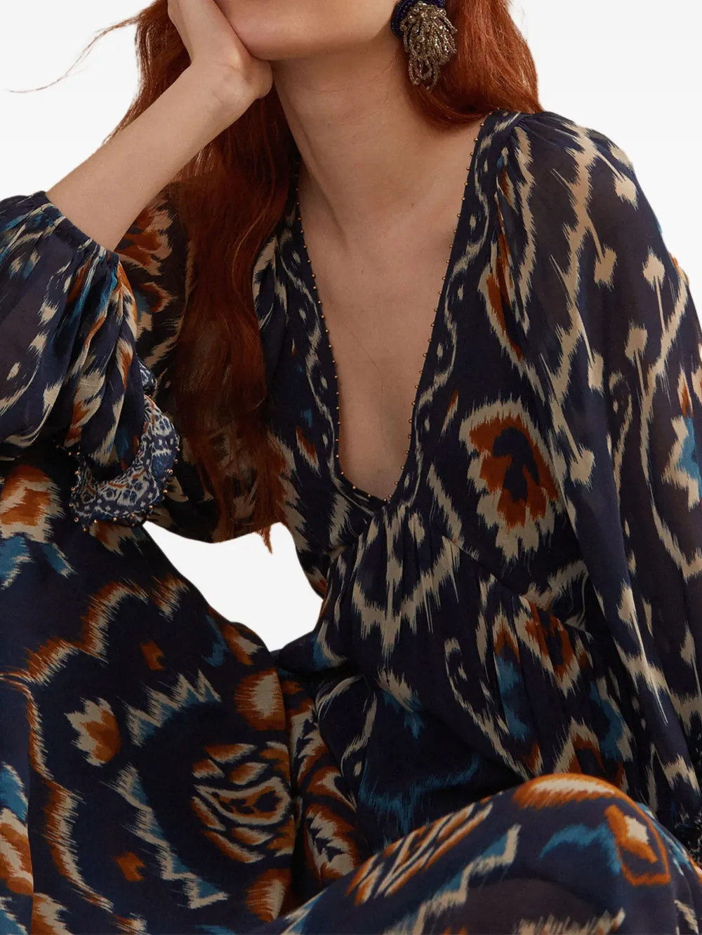 FARM Rio ikat-pattern ruffled maxi dress Blauw