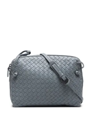 【BOTTEGA VENETA】Intrecciato Nodini Cross Bag ライトグレー Bottega Veneta Intrecciato Nodini Crossbody
