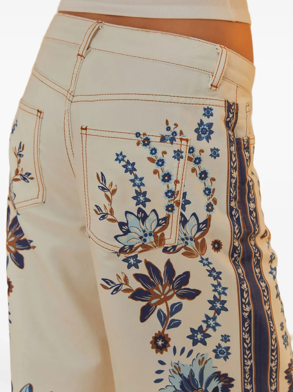 FARM Rio Encanto Tropical-print trousers Wit