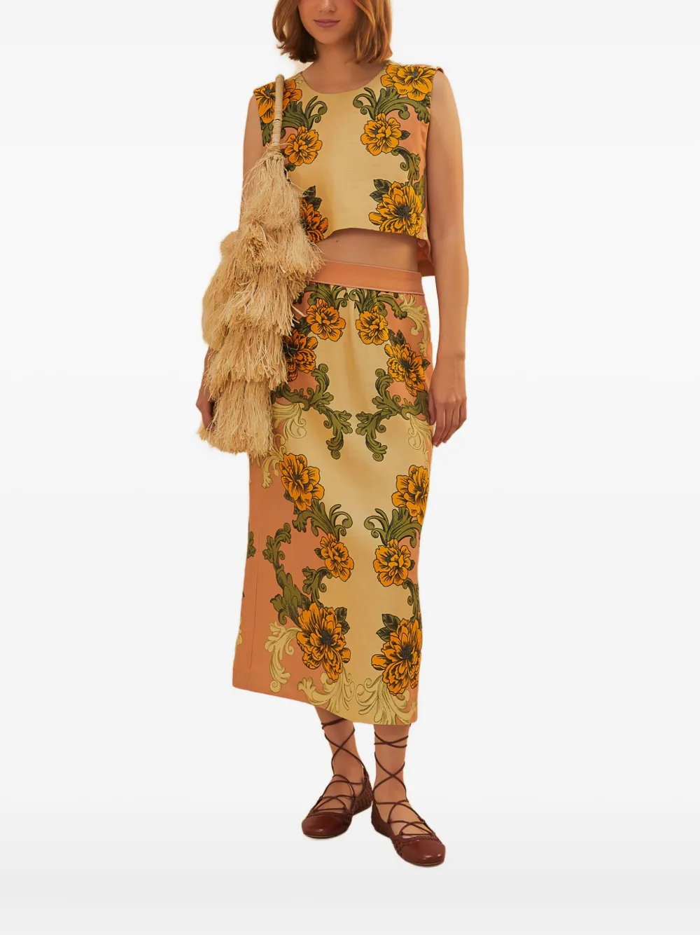 floral-print linen top