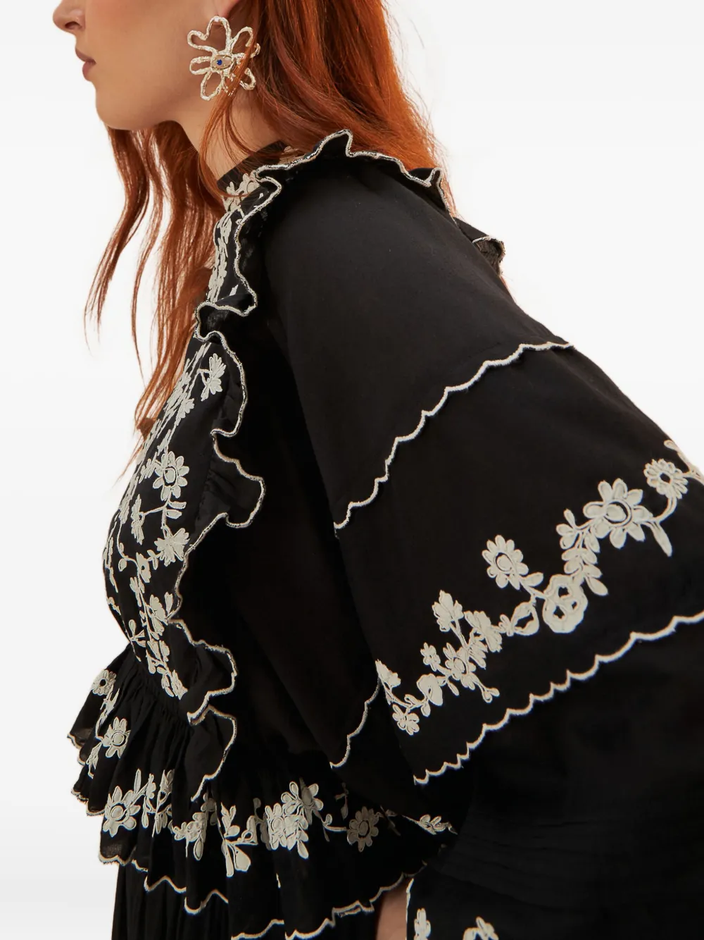 FARM Rio embroidered ruffled top Zwart