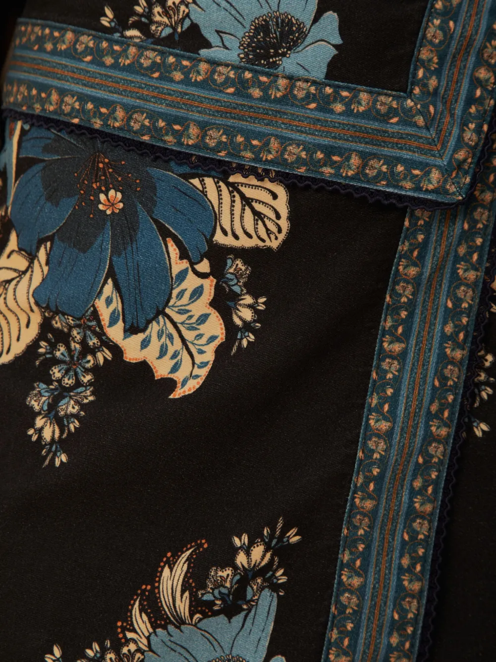 FARM Rio floral-print wrap front mini skirt Blauw
