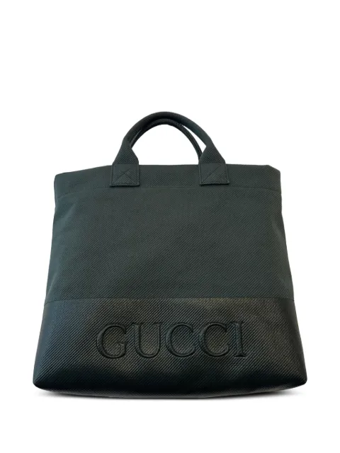 Gucci شنطة عملية بنقش شعار الماركة