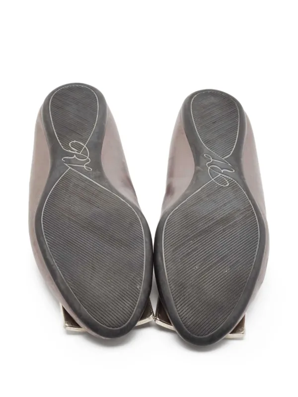 Roger Vivier Vintage Gommettine Metallic Leather Ballet Flats