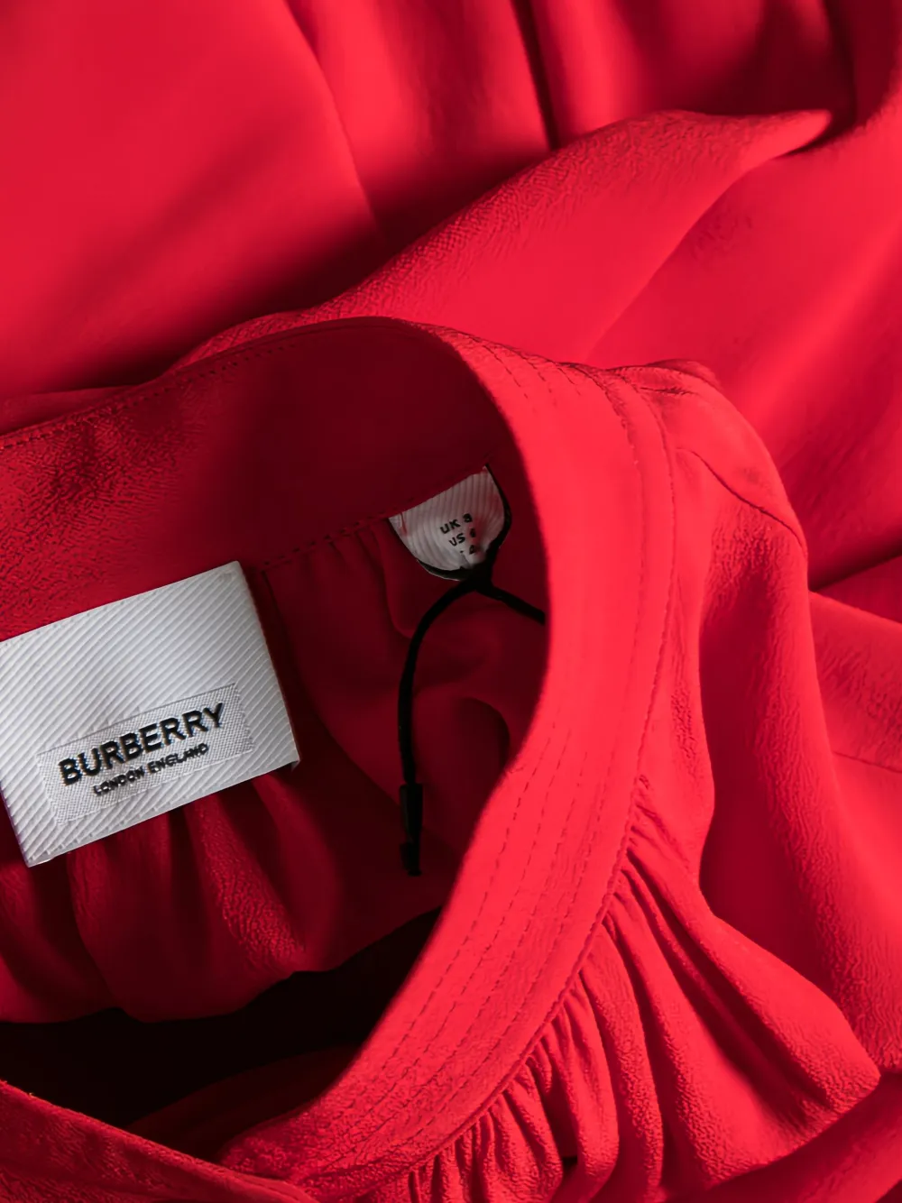 Burberry Pre-Owned 2024 tie-detail silk maxi dress - Rood
