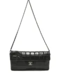 CHANEL Pre-Owned East West Chocolate Bar leather handbag - Black
