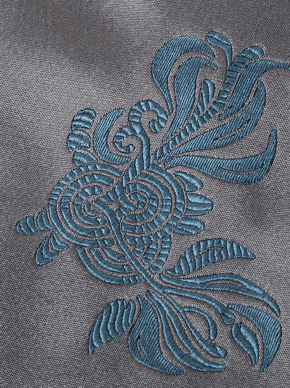 Emporio Armani Pre-Owned embroidered silk tie | Pre-Owned | Image 2