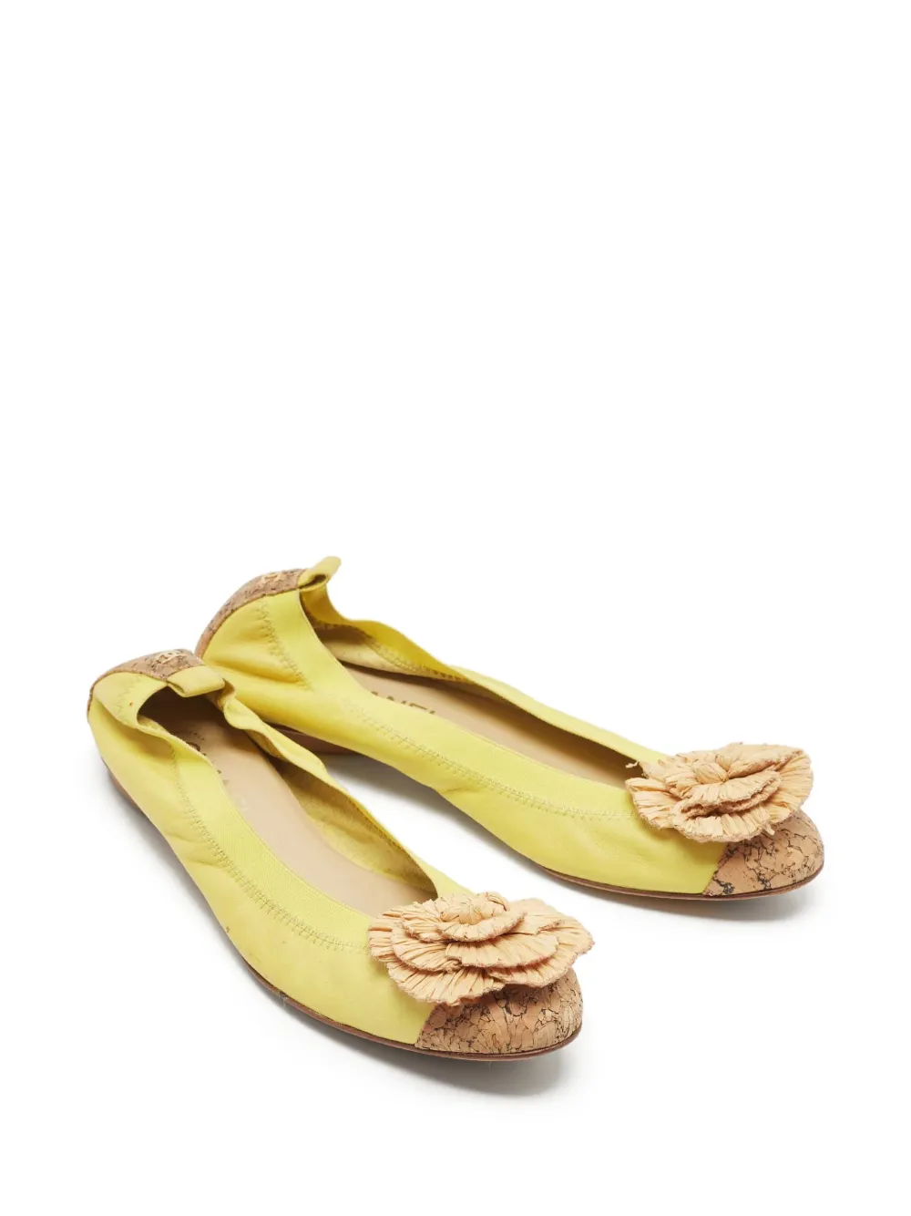 CHANEL Pre-Owned flower-embellished ballet flats | Image 2
