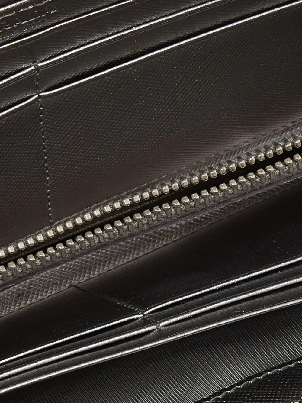 Prada Pre-owned Bow Leather Wallet in Grey, view 5