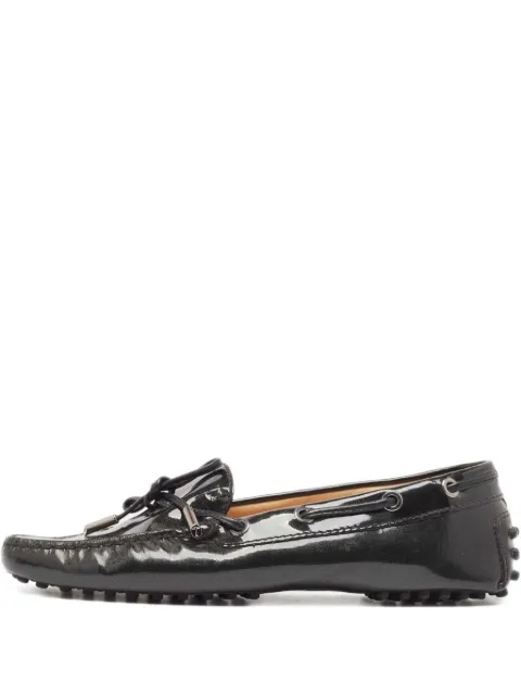 Tod's Vintage patent-leather bow loafers