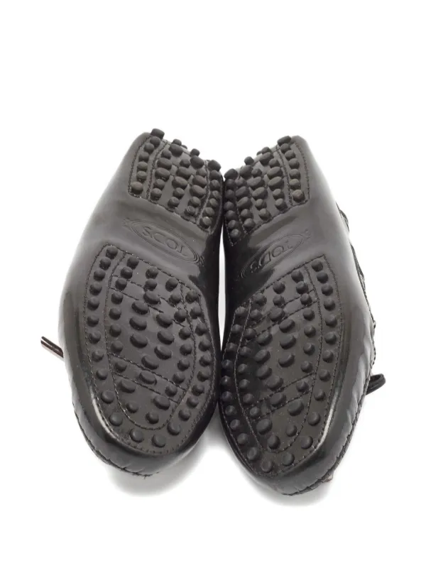 Tod's Vintage エナメルレザーローファー | ブラック | FARFETCH JP
