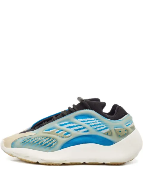 adidas Yeezy pre-owned 700 V3 Arzareth sneakers 