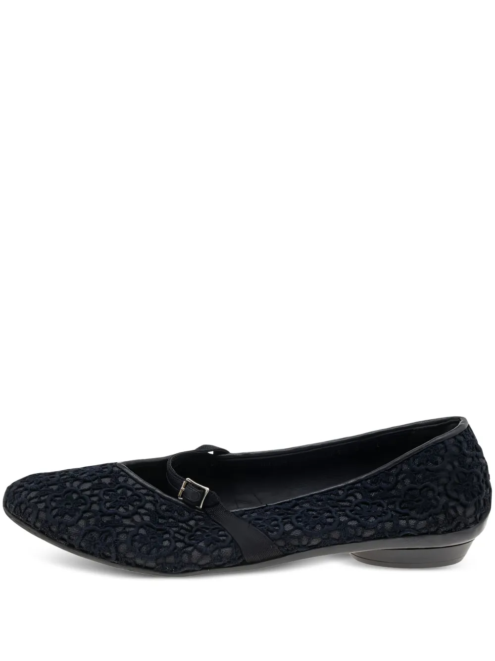 Ferragamo Pre-Owned floral-embroidered pumps | Black | Image 1